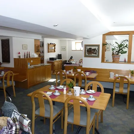 Otel Elli